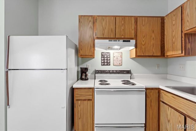 60 Sugar Ridge Court 6, St Peters, MO 63376