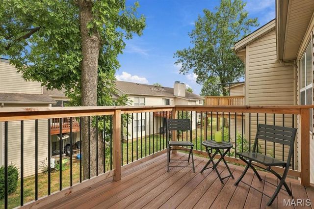 60 Sugar Ridge Court 6, St Peters, MO 63376