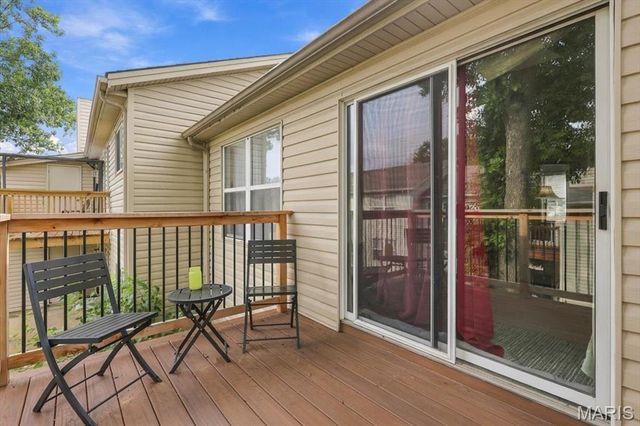 60 Sugar Ridge Court 6, St Peters, MO 63376