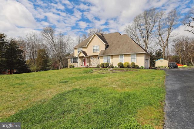 112 JULES DR, Swedesboro, NJ 08085