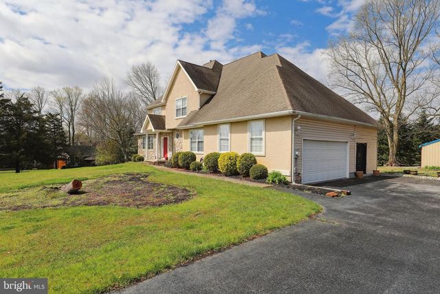 112 JULES DR, Swedesboro, NJ 08085