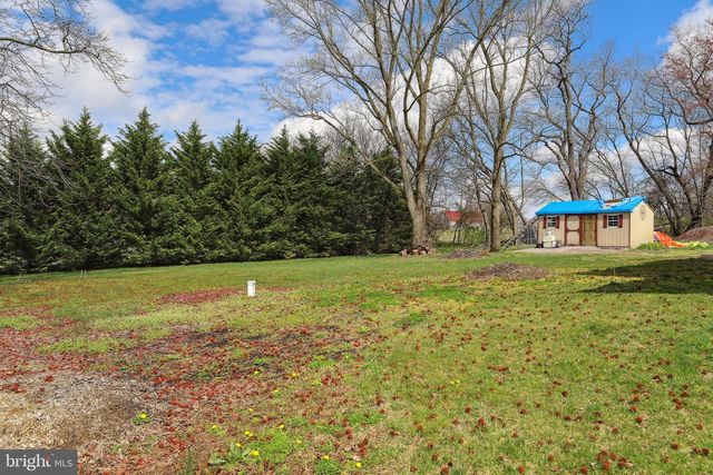 112 JULES DR, Swedesboro, NJ 08085