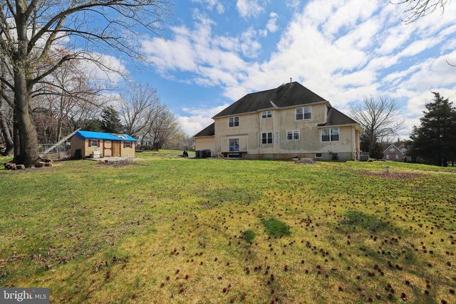 112 JULES DR, Swedesboro, NJ 08085