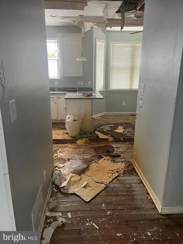 112 JULES DR, Swedesboro, NJ 08085