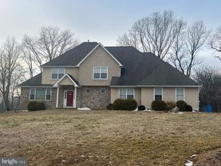 112 JULES DR, Swedesboro, NJ 08085