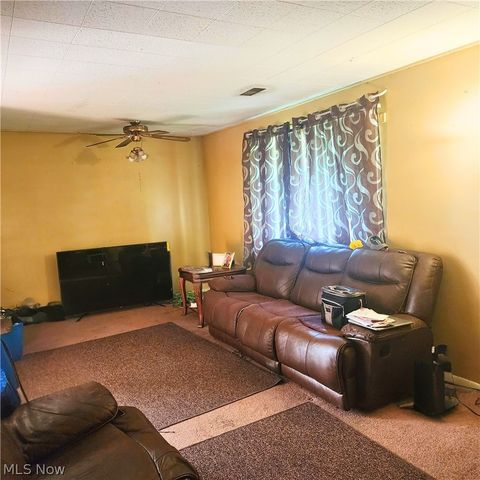 1296 Ottawa Avenue, Akron, OH 44305