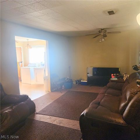 1296 Ottawa Avenue, Akron, OH 44305