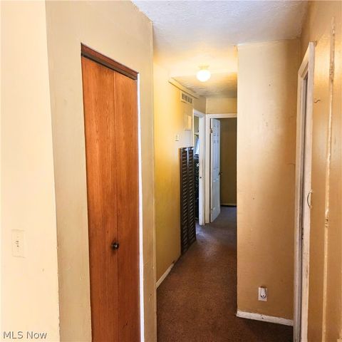 1296 Ottawa Avenue, Akron, OH 44305