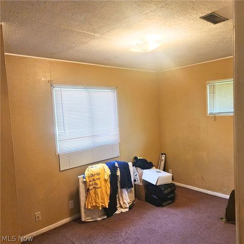 1296 Ottawa Avenue, Akron, OH 44305