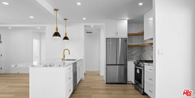 2218 24thh, Santa Monica, CA 90405