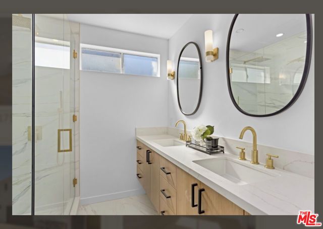 2218 24thh, Santa Monica, CA 90405