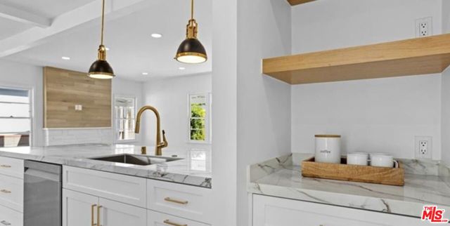 2218 24thh, Santa Monica, CA 90405