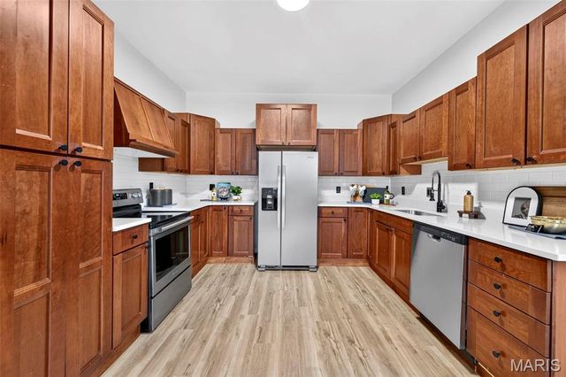 8706 Valcour Avenue, St Louis, MO 63123
