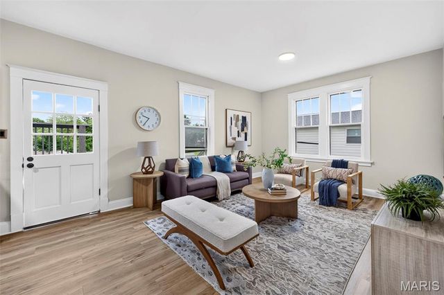 8706 Valcour Avenue, St Louis, MO 63123