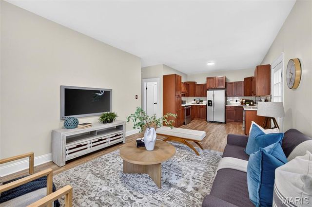 8706 Valcour Avenue, St Louis, MO 63123