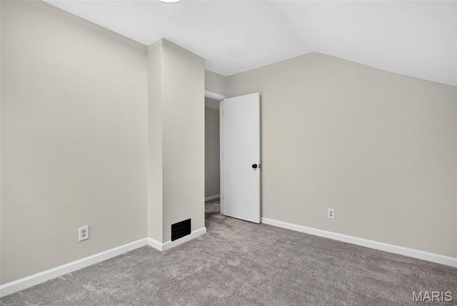 8706 Valcour Avenue, St Louis, MO 63123