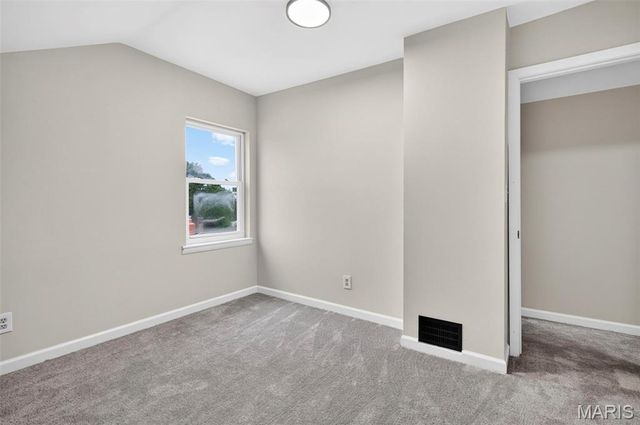 8706 Valcour Avenue, St Louis, MO 63123