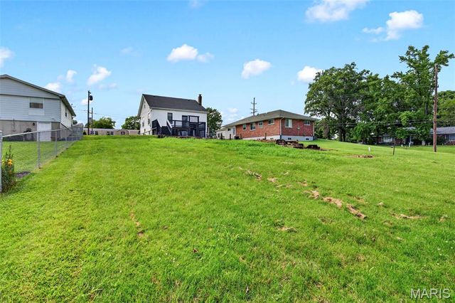 8706 Valcour Avenue, St Louis, MO 63123