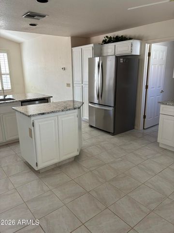 26017 S HOLLYGREEN Drive, Sun Lakes, AZ 85248