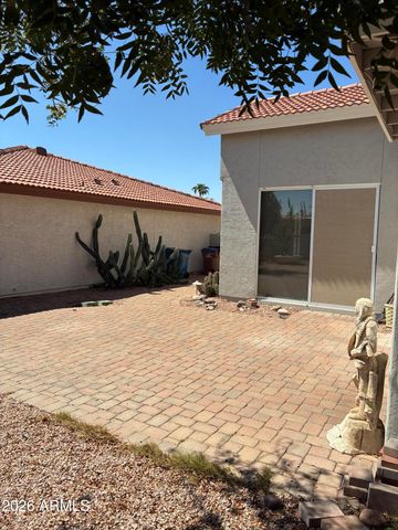 26017 S HOLLYGREEN Drive, Sun Lakes, AZ 85248