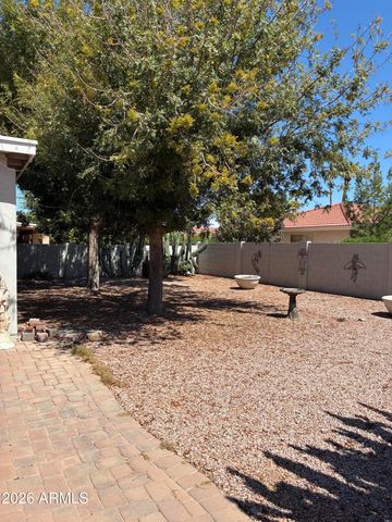 26017 S HOLLYGREEN Drive, Sun Lakes, AZ 85248