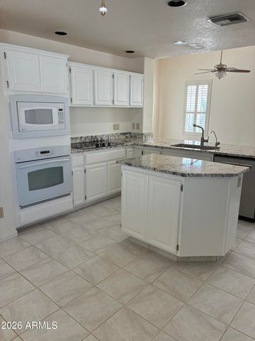 26017 S HOLLYGREEN Drive, Sun Lakes, AZ 85248