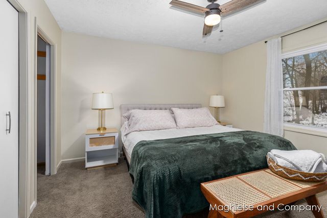 6165 Arroyo Vista Drive Ne, Cannon Twp, MI 49341