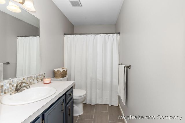 6165 Arroyo Vista Drive Ne, Cannon Twp, MI 49341