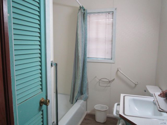 170 Ledet Ln, Larose, LA 70373