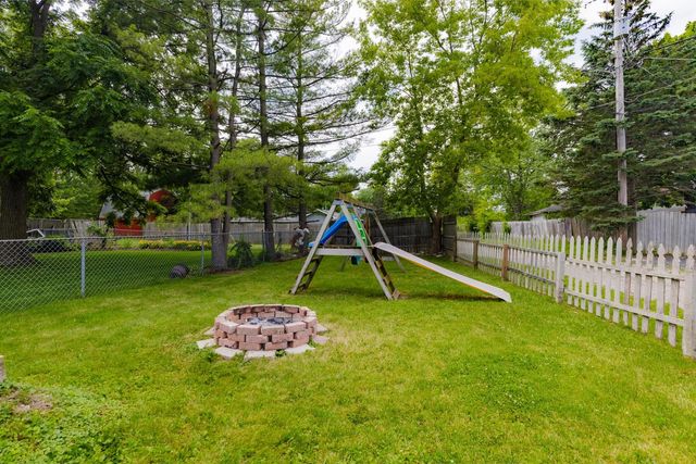 1904 Ezra Avenue, Zion, IL 60099