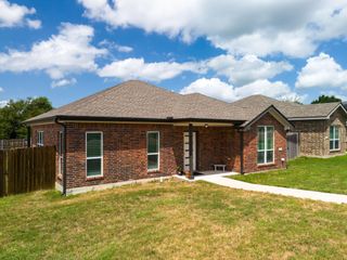 16 Samac LN, Lampasas, TX 76550