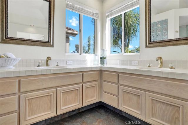 27130 S Ridge Drive, Mission Viejo, CA 92692