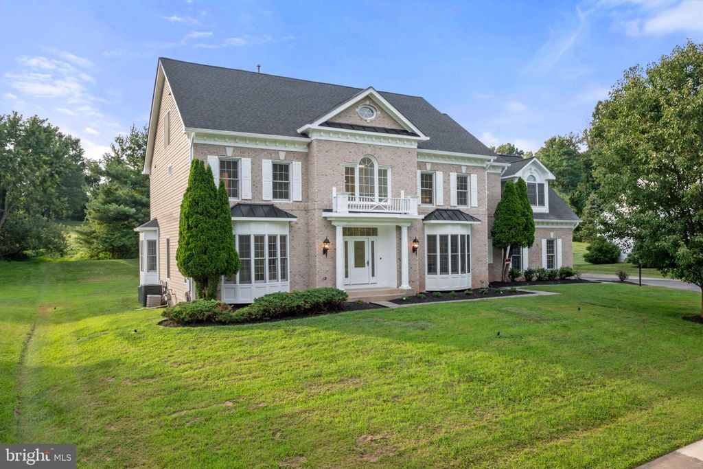 16913 HARBOUR TOWN DR, Silver Spring, MD 20905