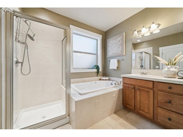 13213 Sw DEERGROVE Ln, Portland, OR 97224