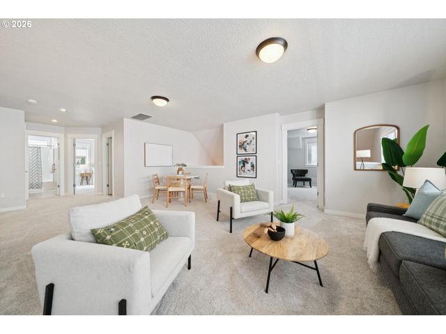 13213 Sw DEERGROVE Ln, Portland, OR 97224