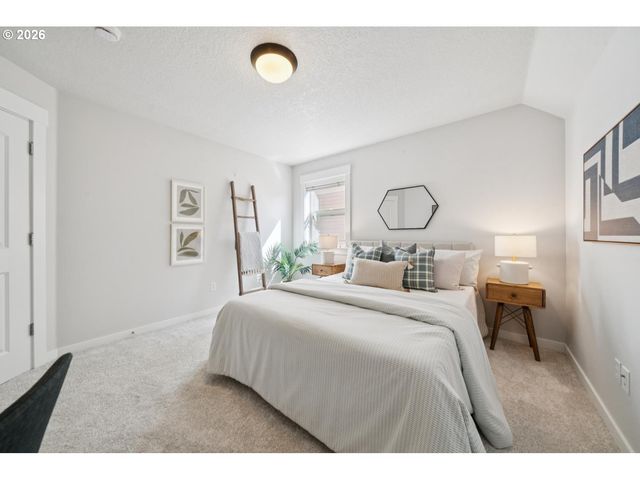 13213 Sw DEERGROVE Ln, Portland, OR 97224