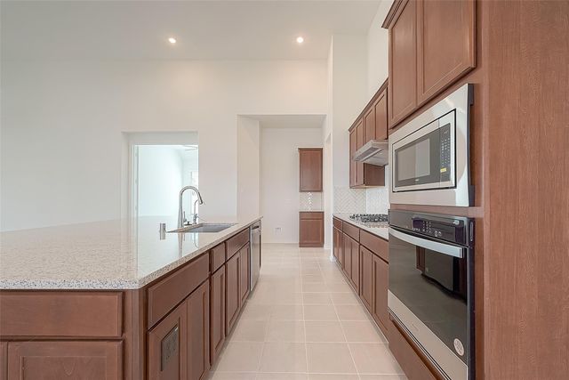 1303 Munson Valley Road, Richmond, TX 77406