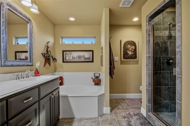 3911 Bennett Road, Howe, TX 75459