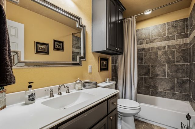 3911 Bennett Road, Howe, TX 75459