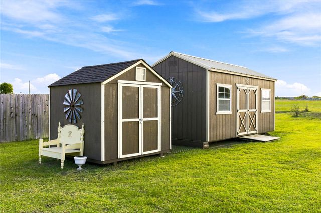3911 Bennett Road, Howe, TX 75459