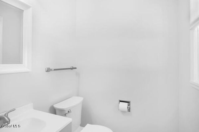 1083 McKinley Avenue, Rotterdam, NY 12303