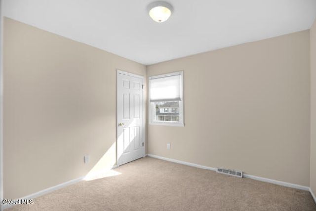 1083 McKinley Avenue, Rotterdam, NY 12303