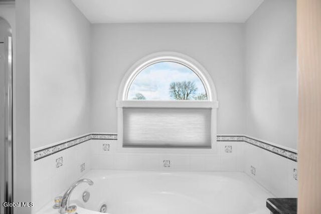 1083 McKinley Avenue, Rotterdam, NY 12303