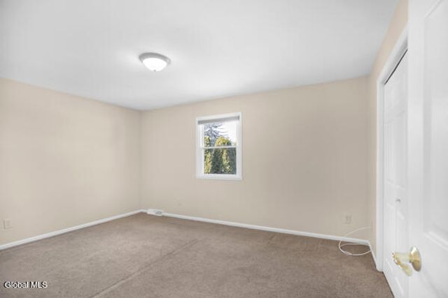 1083 McKinley Avenue, Rotterdam, NY 12303