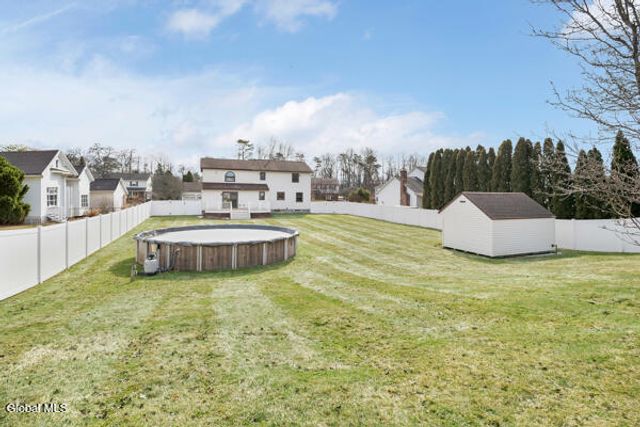 1083 McKinley Avenue, Rotterdam, NY 12303