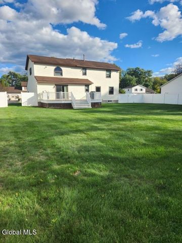 1083 McKinley Avenue, Rotterdam, NY 12303