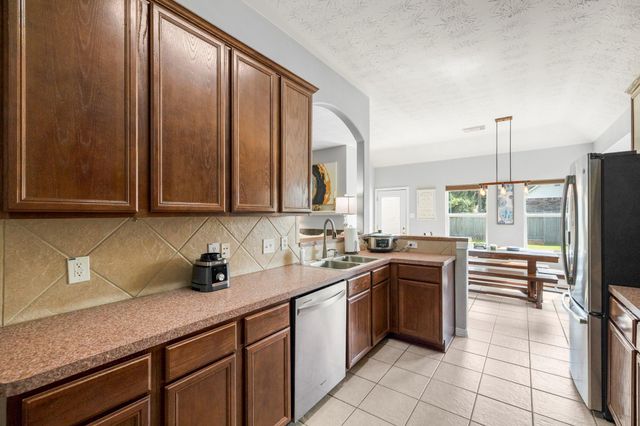 9419 Curry Landing Drive, Houston, TX 77095
