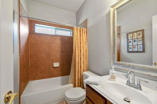 9419 Curry Landing Drive, Houston, TX 77095