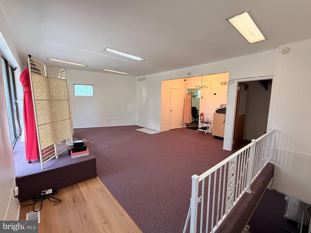 2015 COVE RD, PENNSAUKEN, NJ 08110 — photo 3