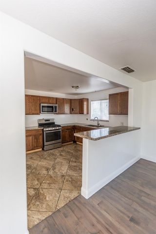 2105 Norman Way, Modesto, CA 95350